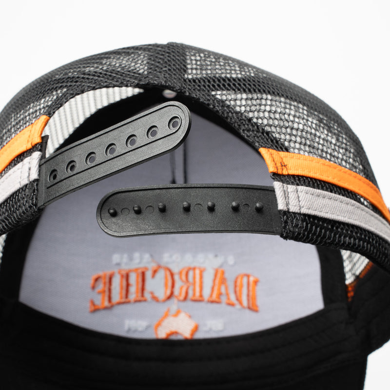 Load image into Gallery viewer, DARCHE TRUCKER CAP