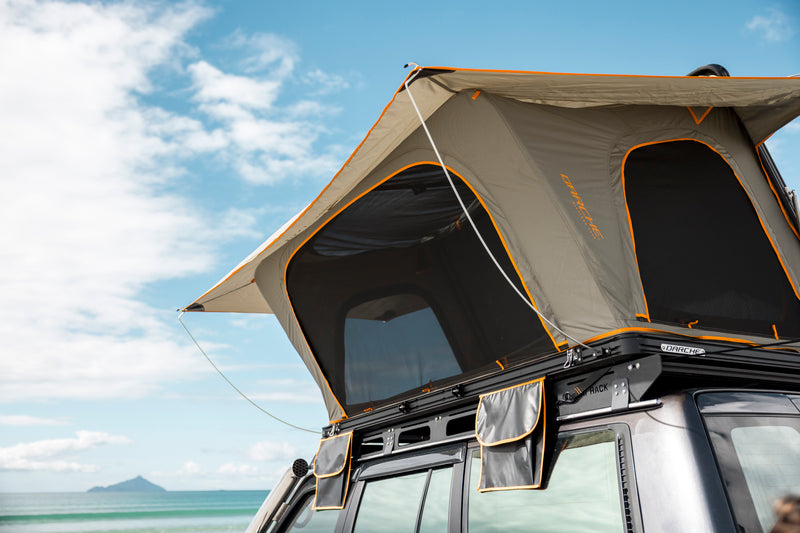 Load image into Gallery viewer, HIGHLAND 1300  ROOF TOP TENT
