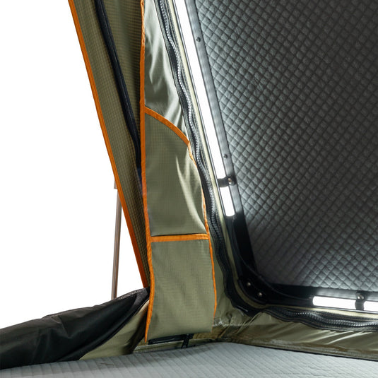 HIGHLAND 1300  ROOF TOP TENT