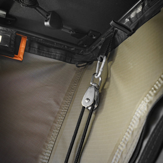 LIGHTRIZE ROOF TOP TENT